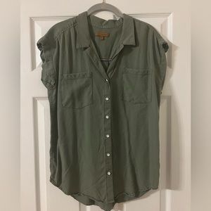 Hunter Green Button Down